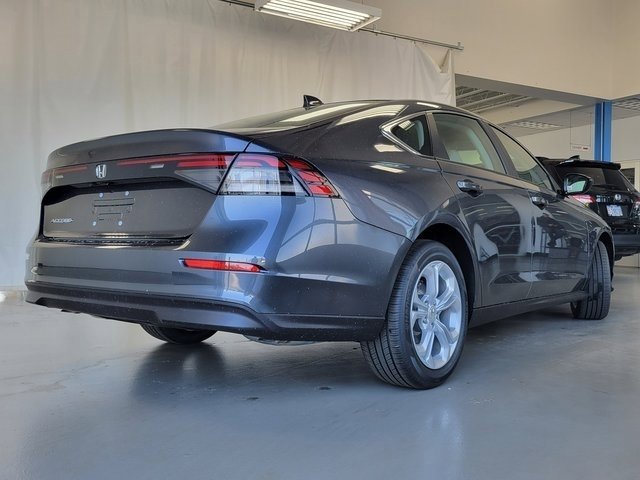Used 2023 Honda Accord LX image 11