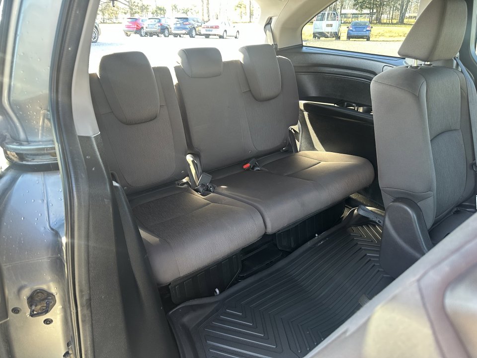 Used 2019 Honda Odyssey LX image 19