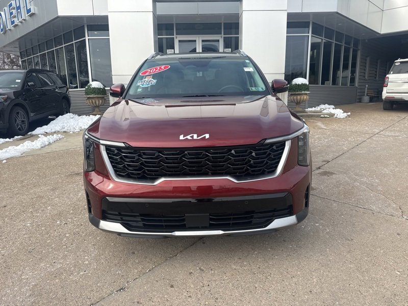 Used 2025 Kia Sorento S w/ Panoramic Sunroof Package image 2