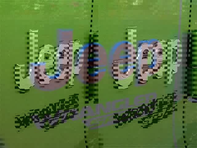 Used 2019 Jeep Wrangler Sport image 12