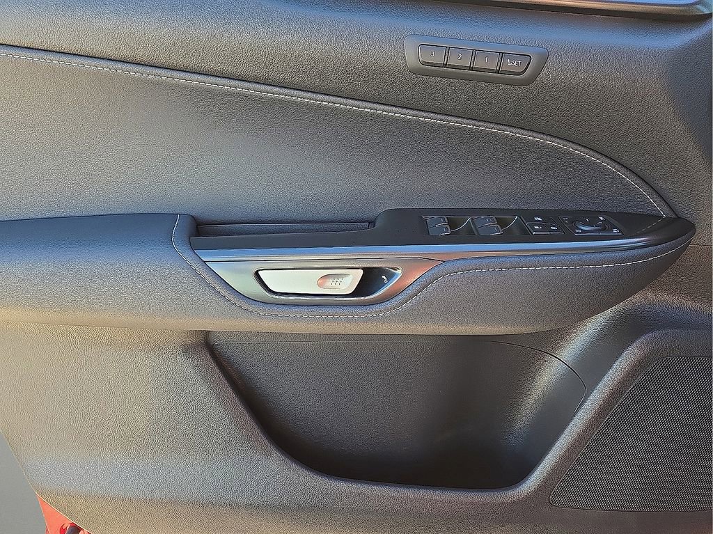 Used 2025 Lexus NX 450h+ F Sport image 19