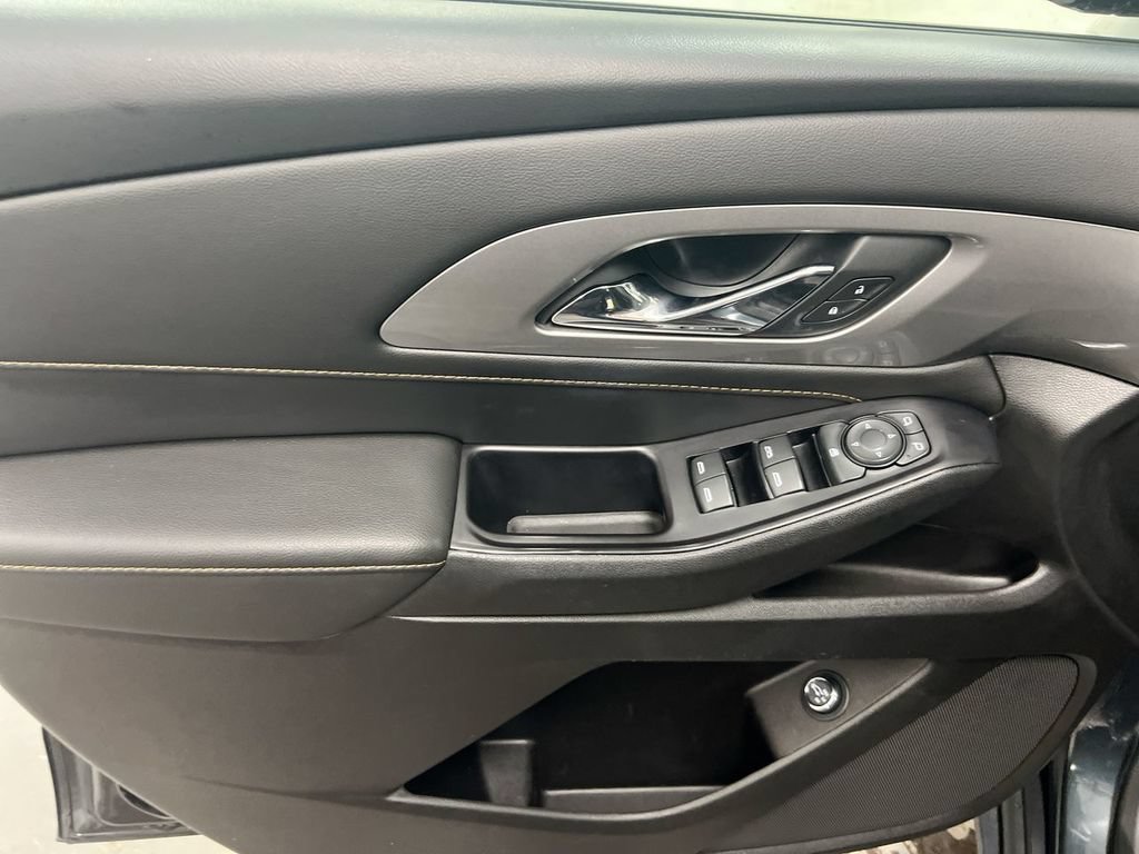 Used 2019 Chevrolet Traverse LT w/ LPO, Floor Liner Package FWD image 20