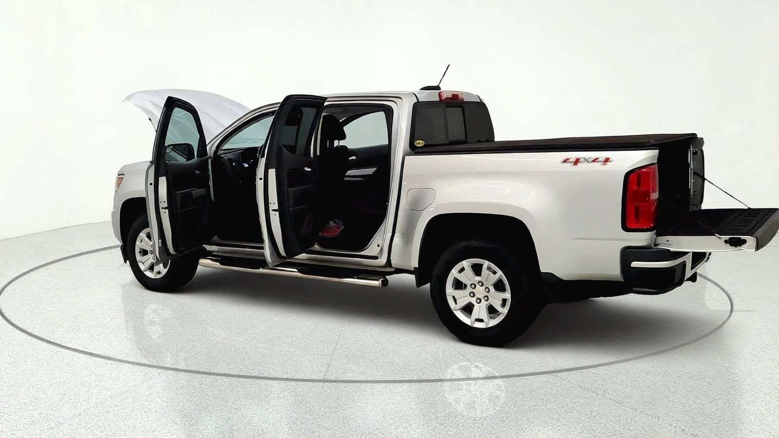 Used 2017 Chevrolet Colorado LT w/ LT Convenience Package AWD/4WD image 10