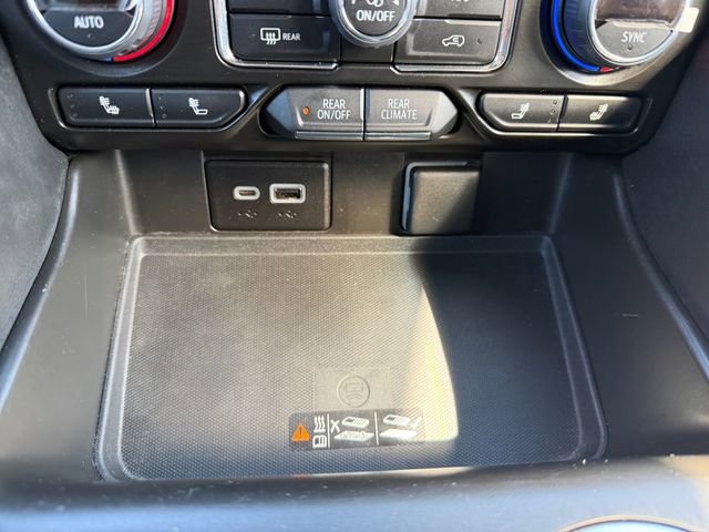 Used 2022 Chevrolet Tahoe Z71 w/ Luxury Package image 24