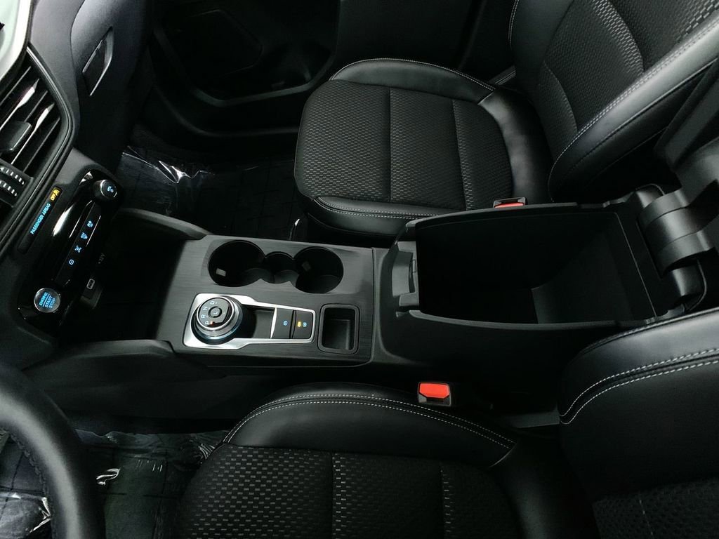 Used 2024 Ford Escape SE FWD image 28