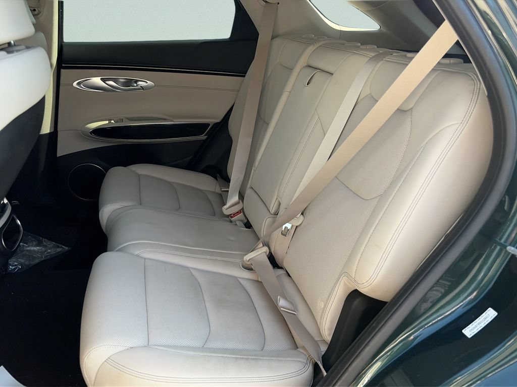 Used 2023 Genesis GV70 2.5T AWD/4WD image 11
