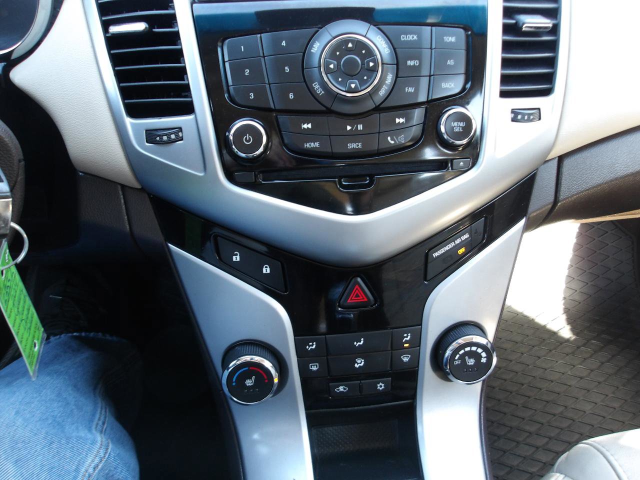 Used 2014 Chevrolet Cruze Diesel FWD image 19