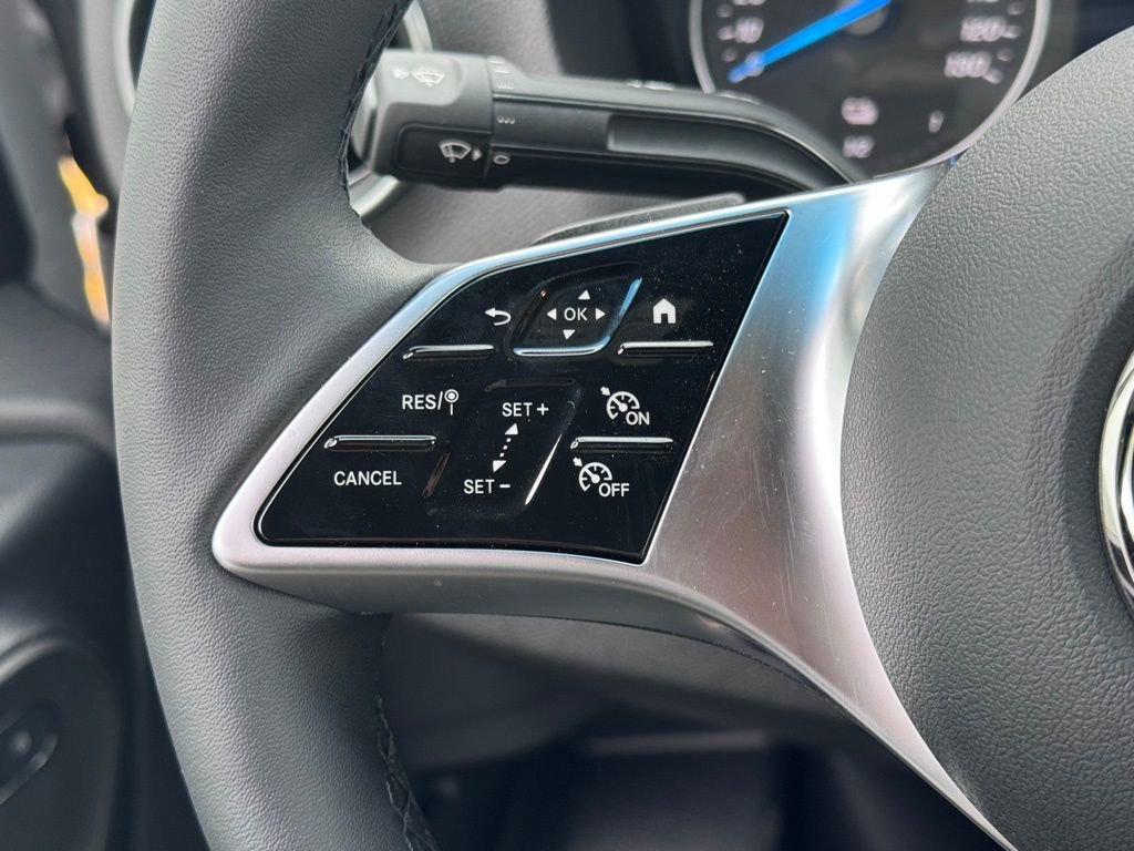 Used 2024 Mercedes-Benz eSprinter 170 Cargo image 19