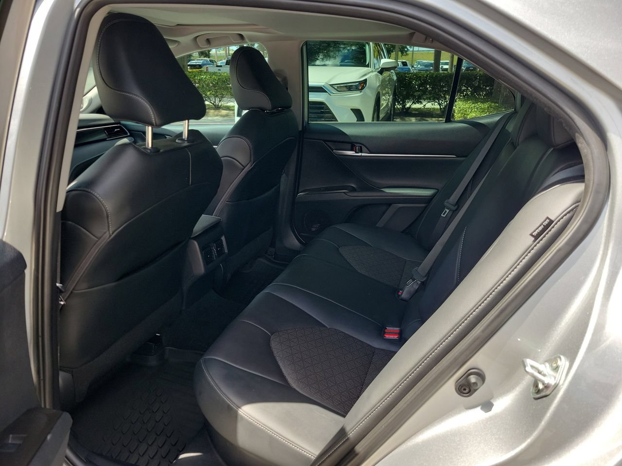 Used 2024 Toyota Camry XSE w/ Navigation Package FWD image 10