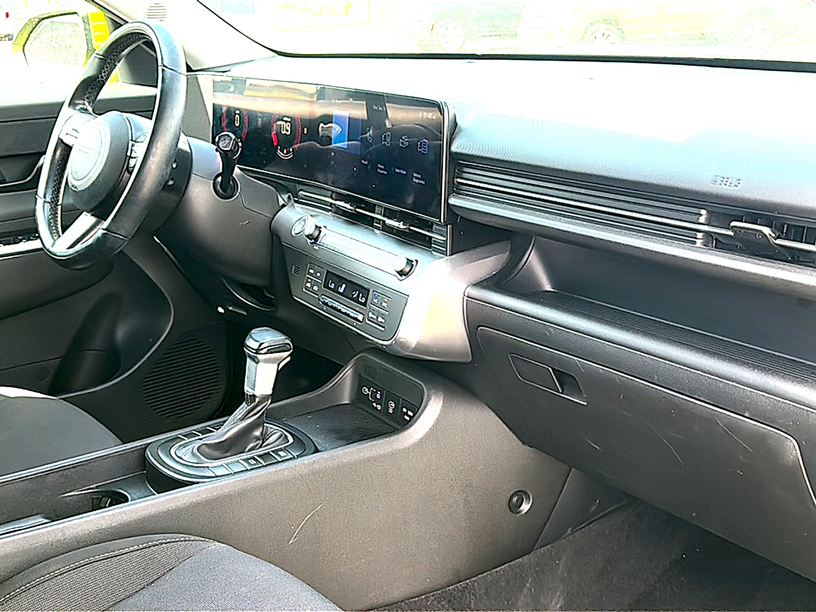 Used 2025 Hyundai Kona SEL AWD/4WD image 22