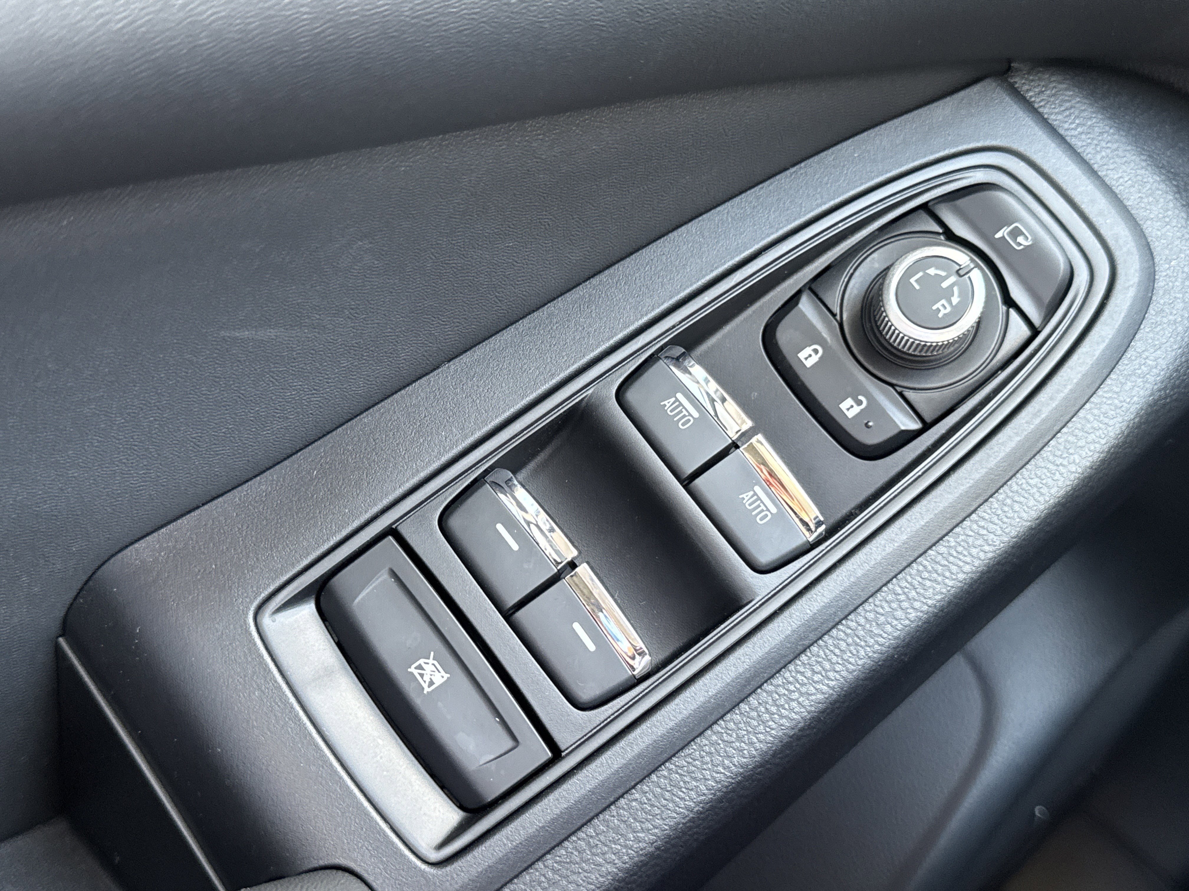 New 2026 Subaru Ascent Limited Bronze image 24