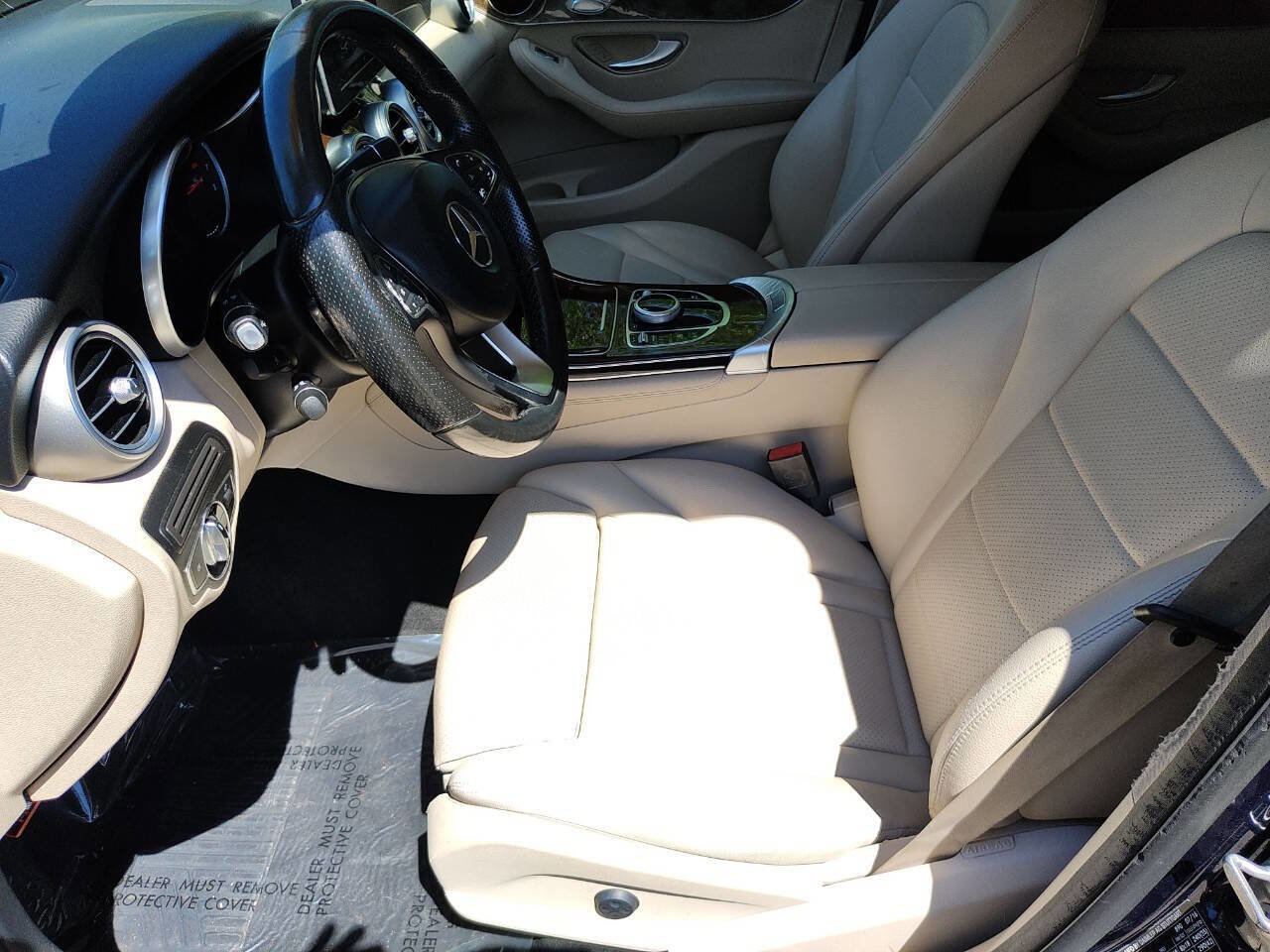 Used 2017 Mercedes-Benz GLC 300 image 25
