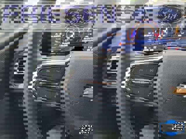 Used 2024 Chevrolet Traverse RS image 17