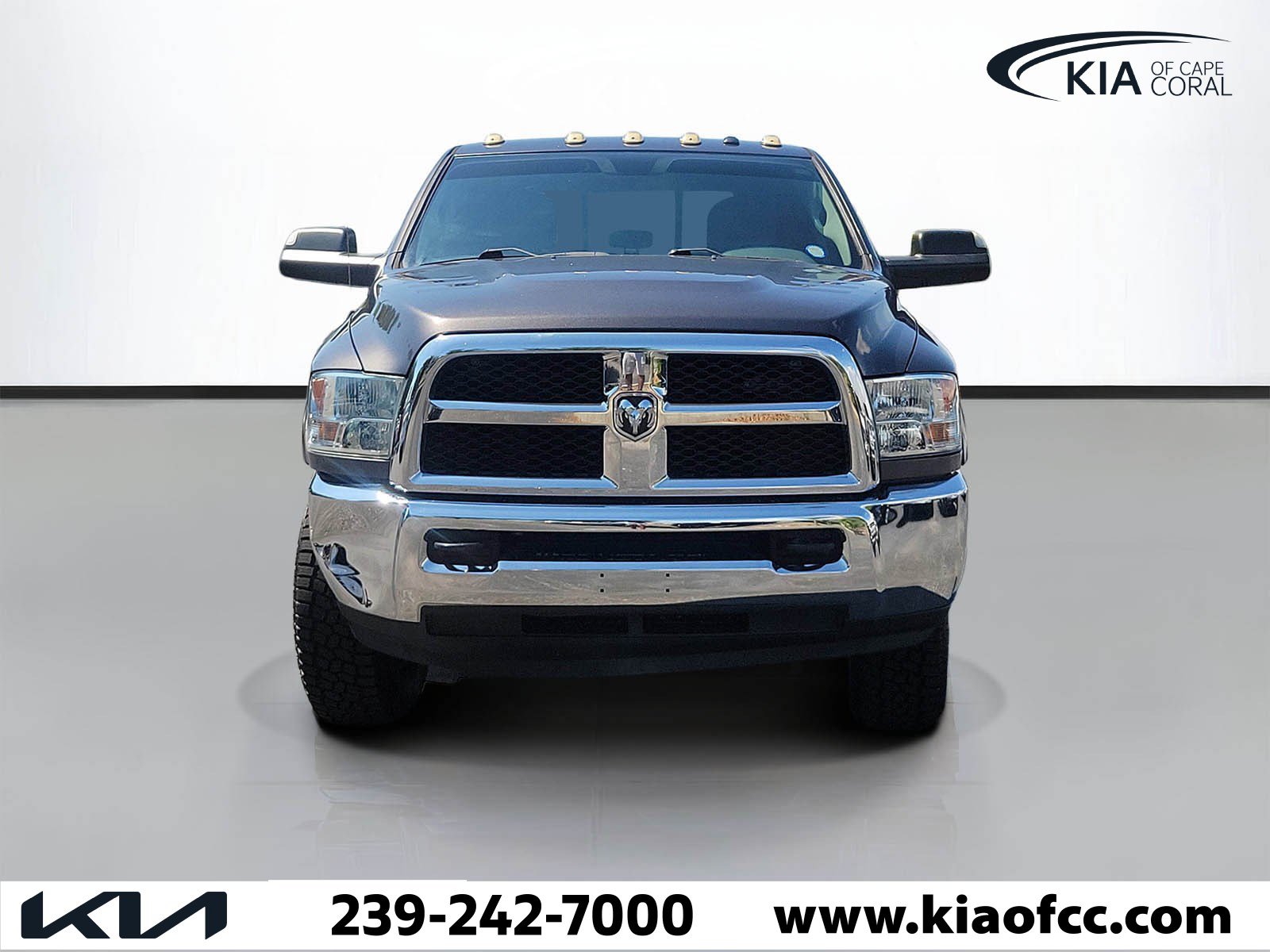 Used 2018 RAM 2500 Tradesman w/ Chrome Appearance Group AWD/4WD image 2