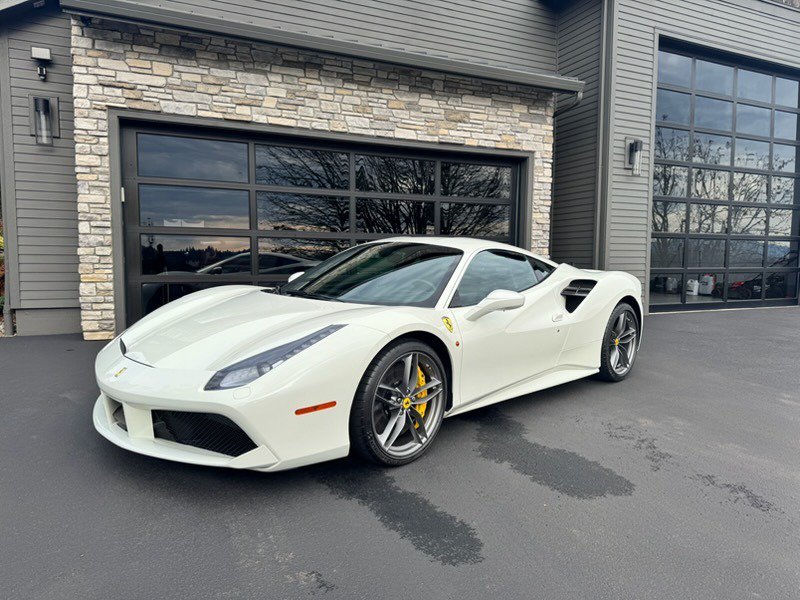 Used 2019 Ferrari 488 GTB RWD image 33