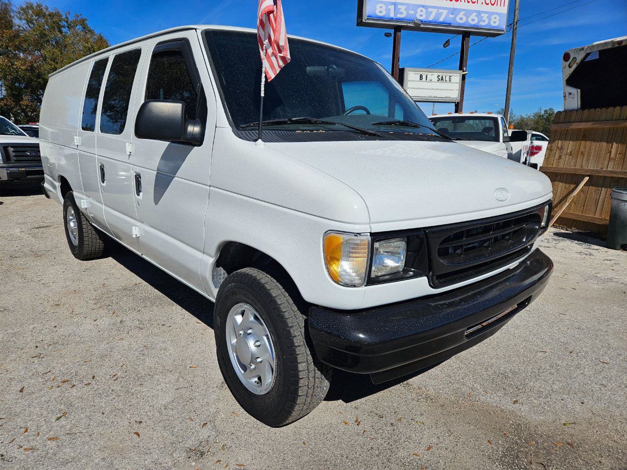 Used 2001 Ford E-350 and Econoline 350 Extended Super Duty image 5