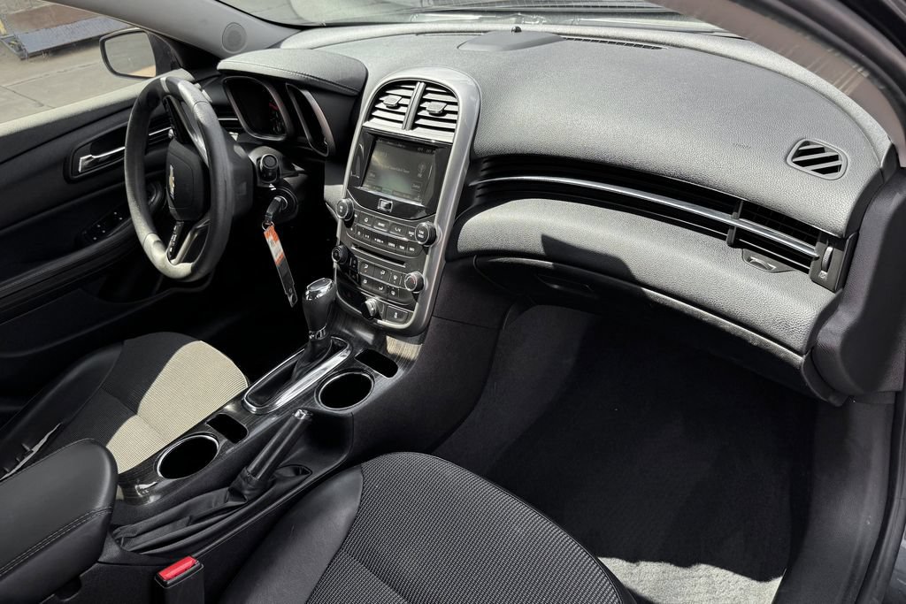Used 2015 Chevrolet Malibu LT w/ Power Convenience Package FWD image 28