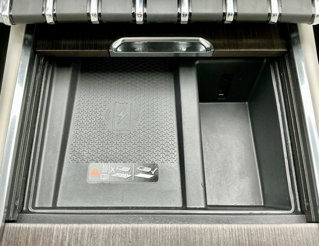 Used 2024 GMC Acadia Denali image 33