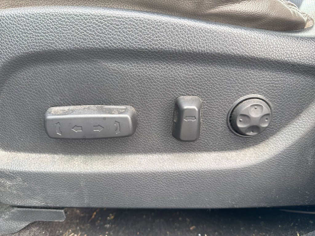 Used 2017 Hyundai Santa Fe SE w/ SE Ultimate Tech Package 03 image 15