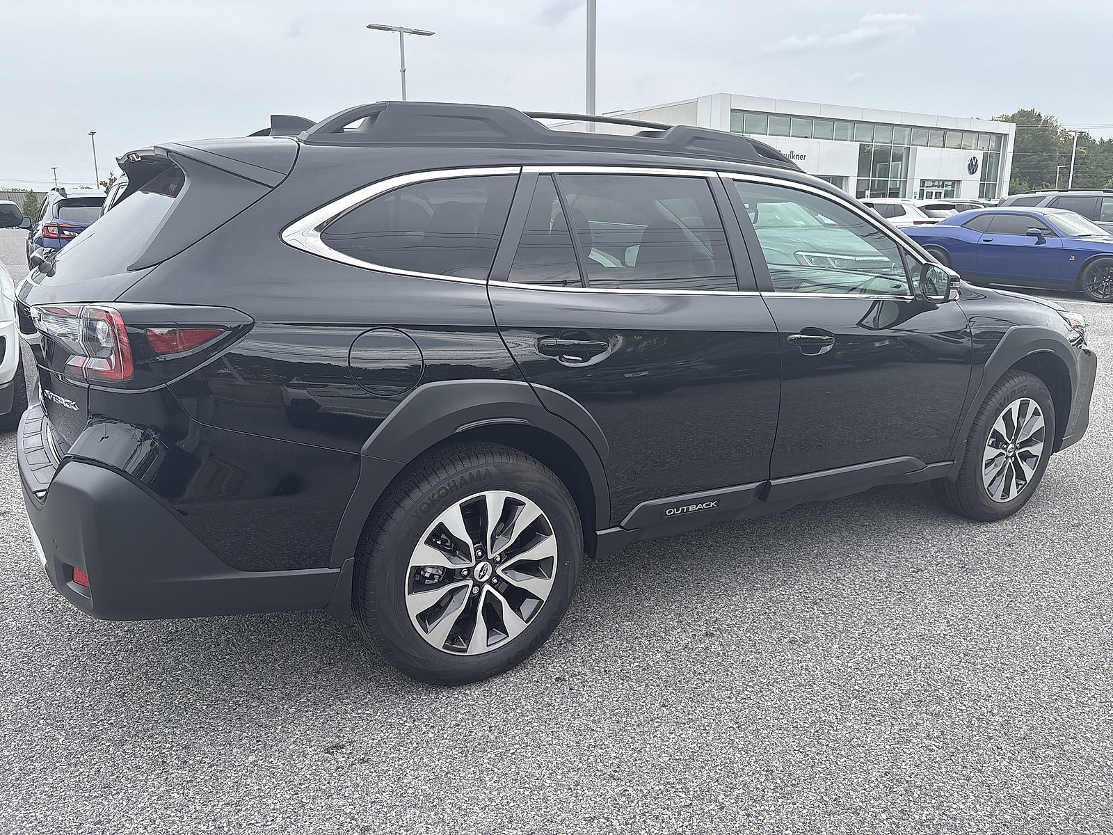 Used 2025 Subaru Outback Limited image 38