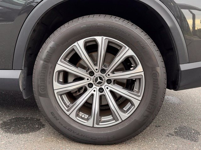 Used 2024 Mercedes-Benz GLC 300 4MATIC image 11