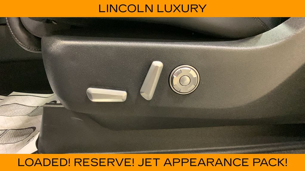 Used 2025 Lincoln Navigator Reserve w/ Jet Appearance Package AWD/4WD image 35