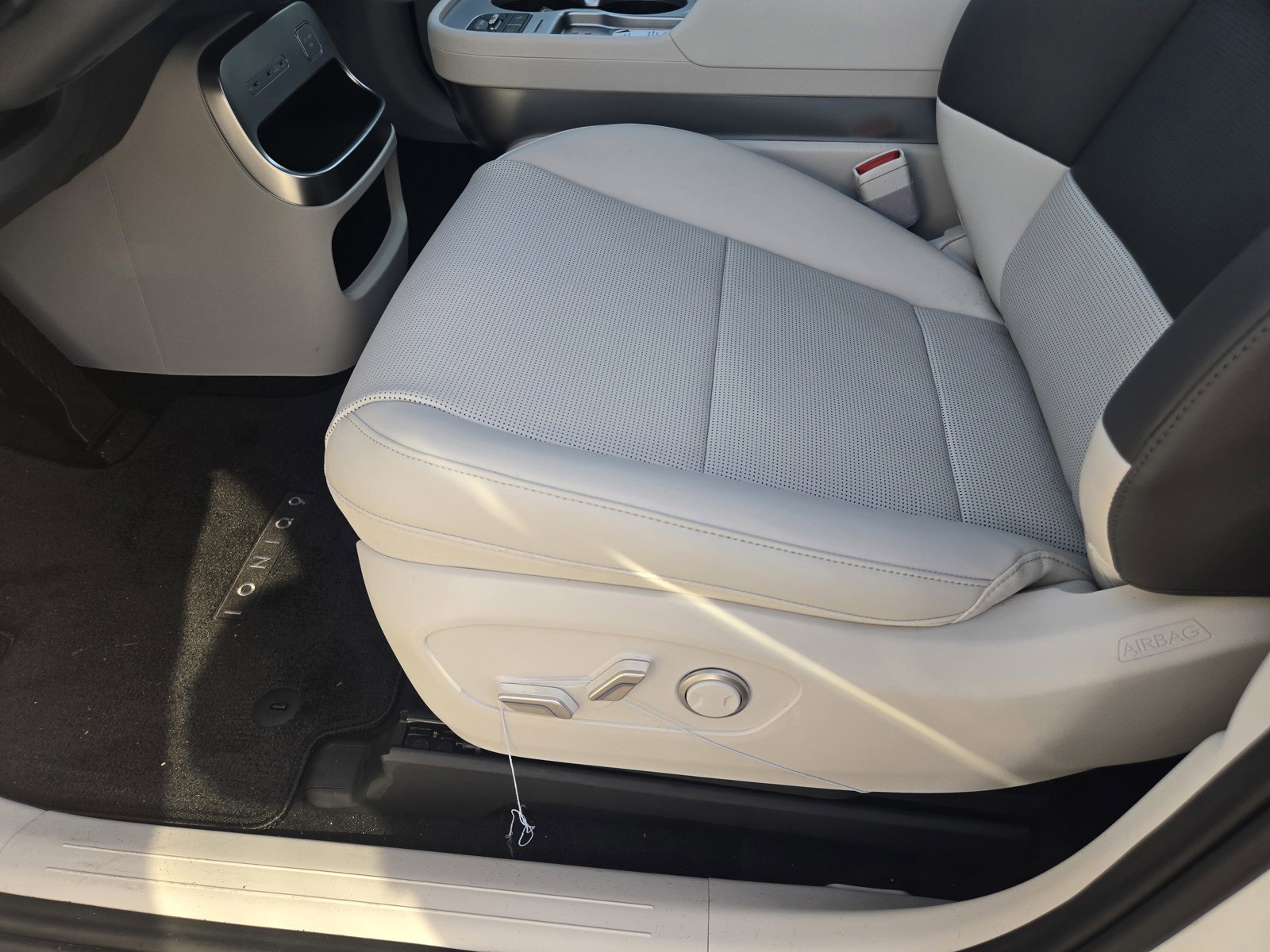 New 2026 Hyundai Ioniq 9 SEL image 24