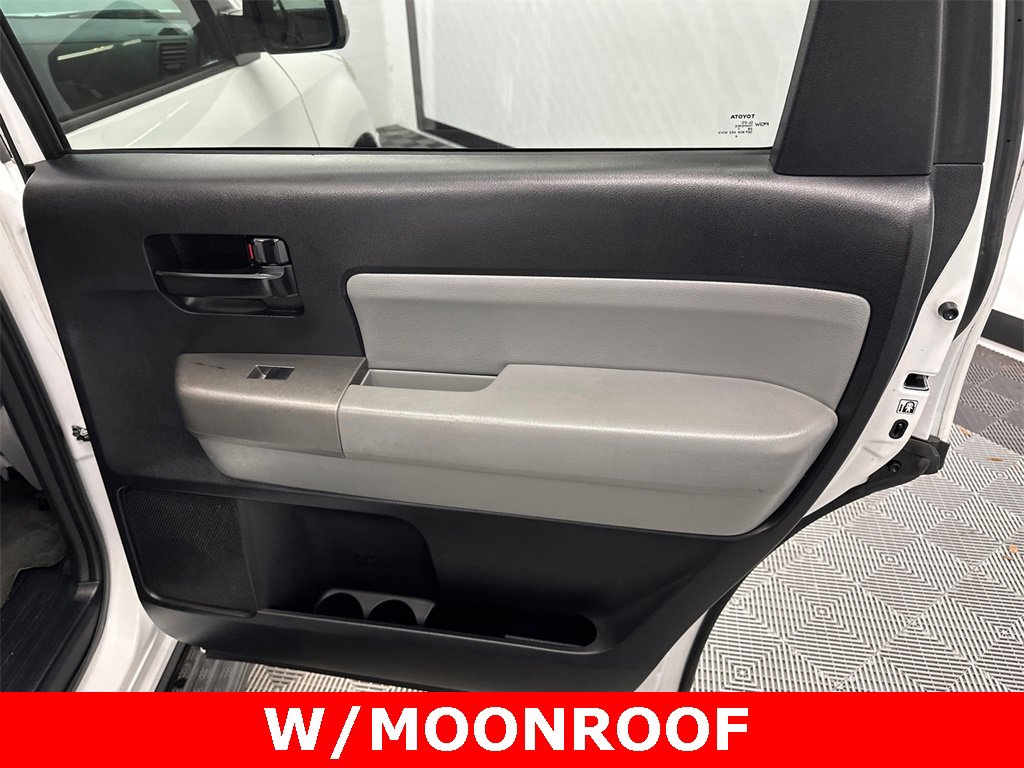 Used 2017 Toyota Sequoia SR5 image 17