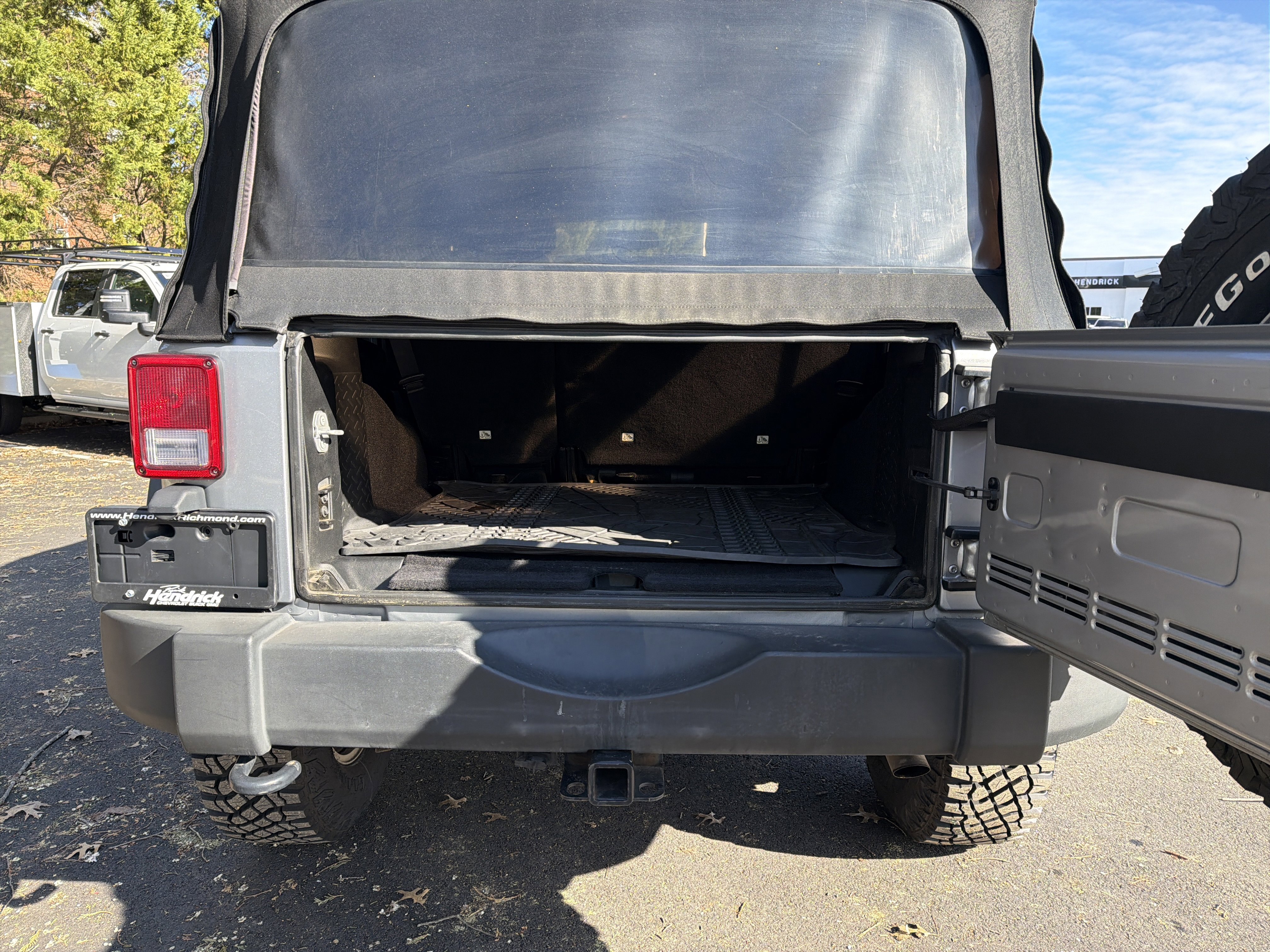 Used 2015 Jeep Wrangler Unlimited Sport w/ Quick Order Package 24S image 30