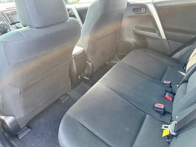Used 2018 Toyota RAV4 LE w/ All Weather Liner Package AWD/4WD image 21