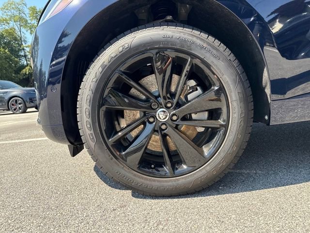 New 2026 Jaguar F-PACE R-Dynamic S image 16