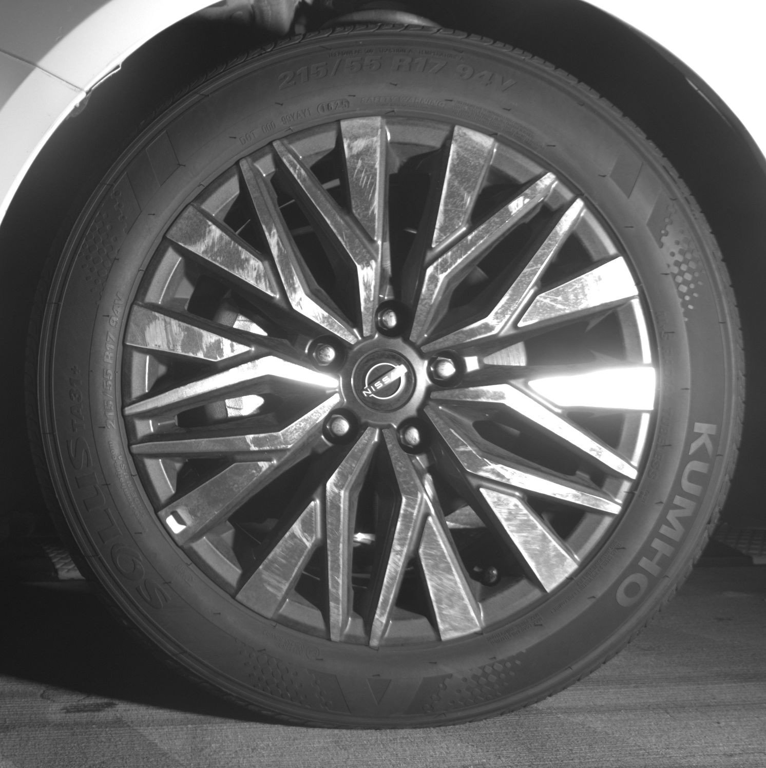 Used 2025 Nissan Altima 2.5 SV FWD image 12