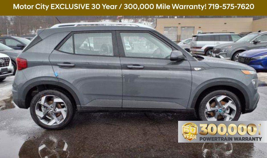 New 2025 Hyundai Venue SEL image 4