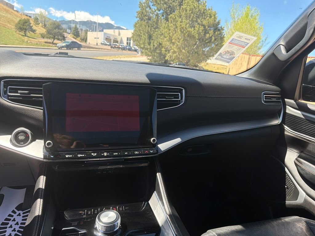 Used 2023 Jeep Wagoneer Series II image 16