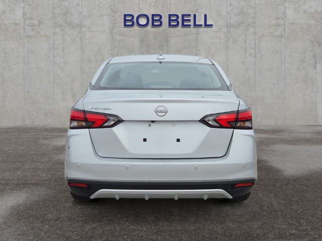 Used 2025 Nissan Versa SV FWD image 4
