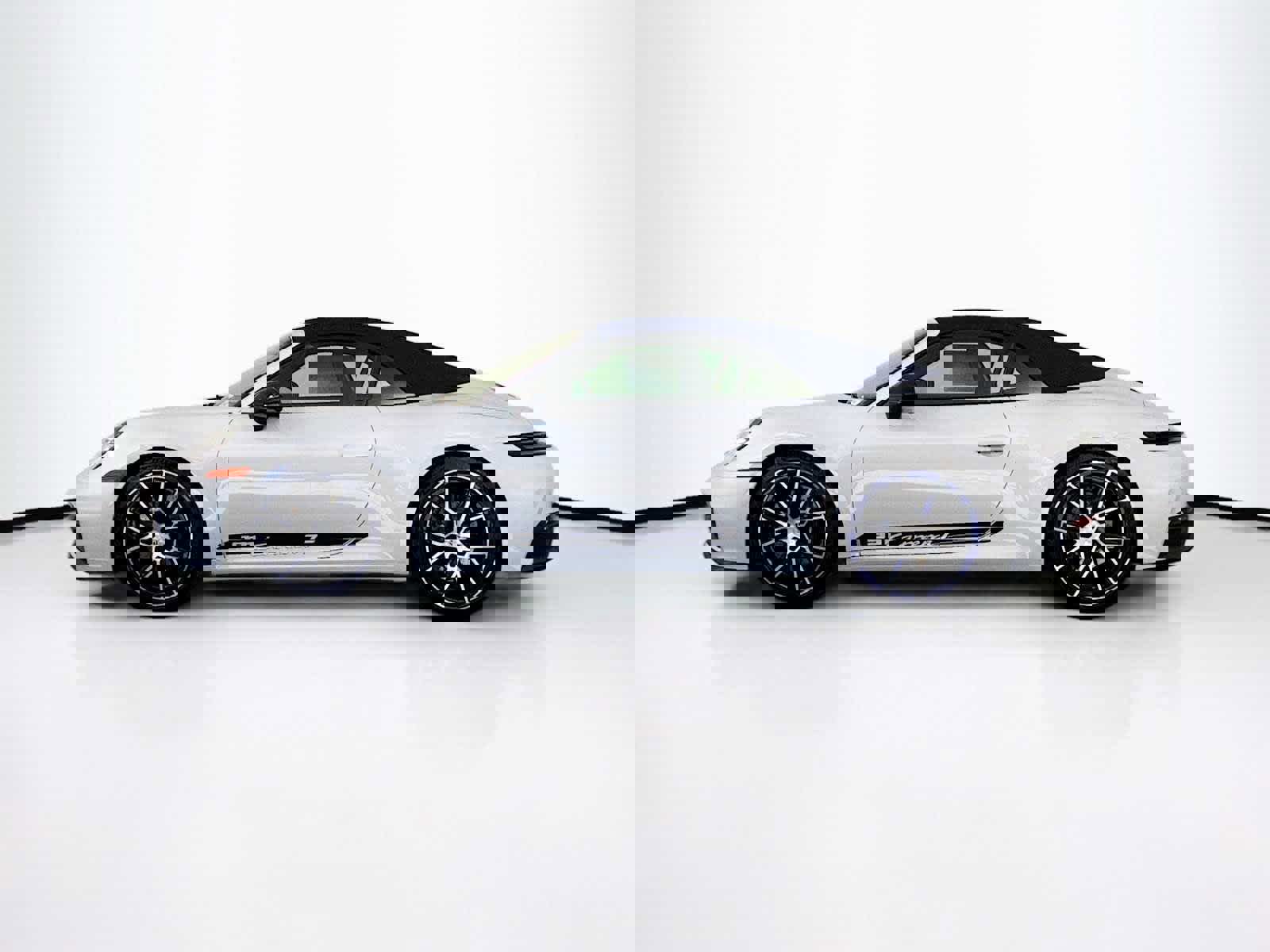 New 2026 Porsche 911 Carrera T image 2