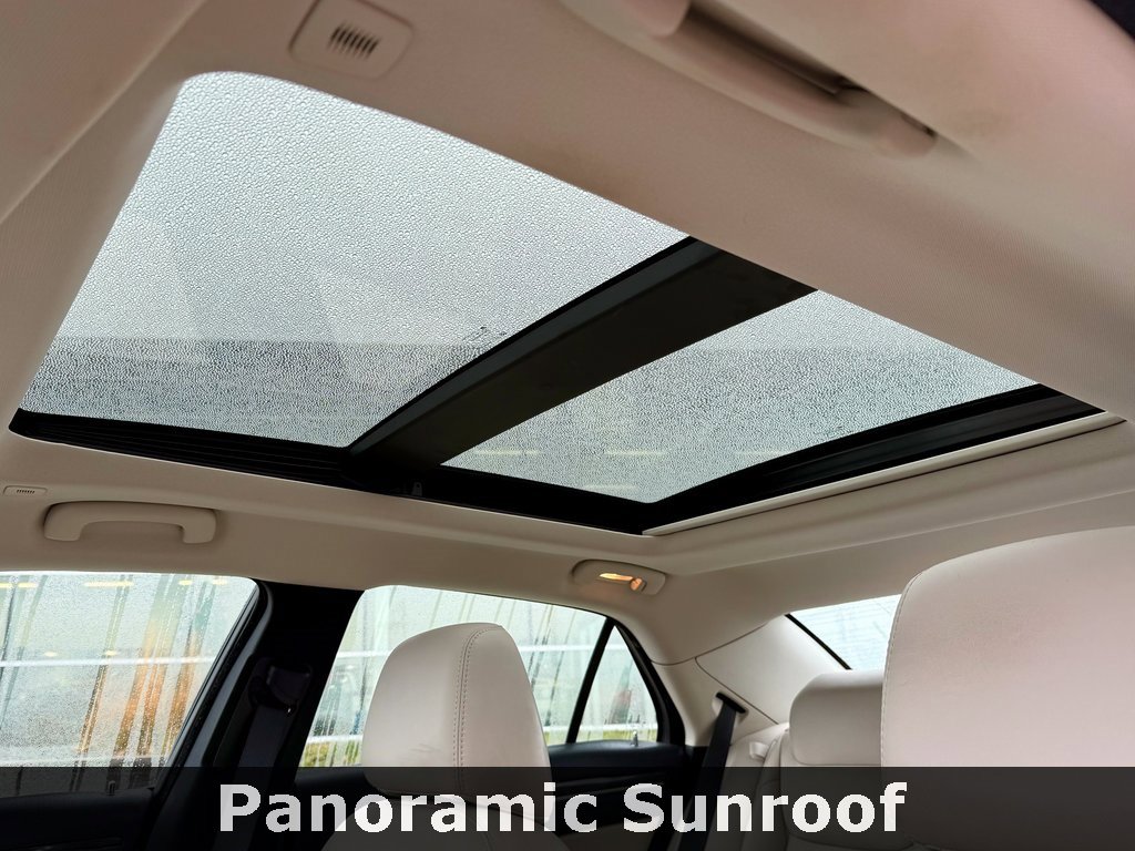 Used 2017 Chrysler 300 Limited w/ Value Package image 29