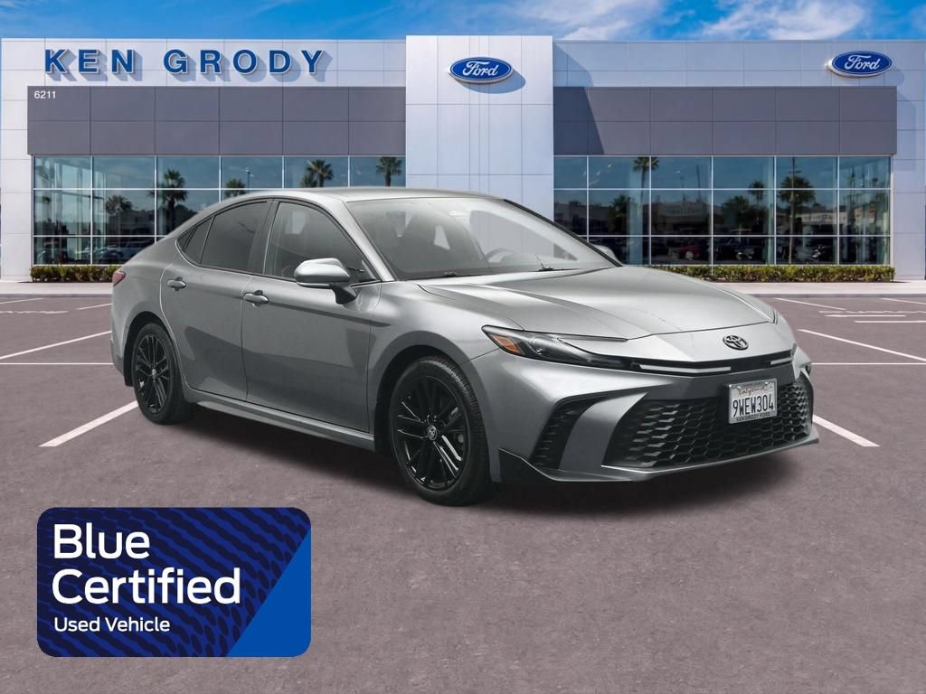 Used 2025 Toyota Camry SE