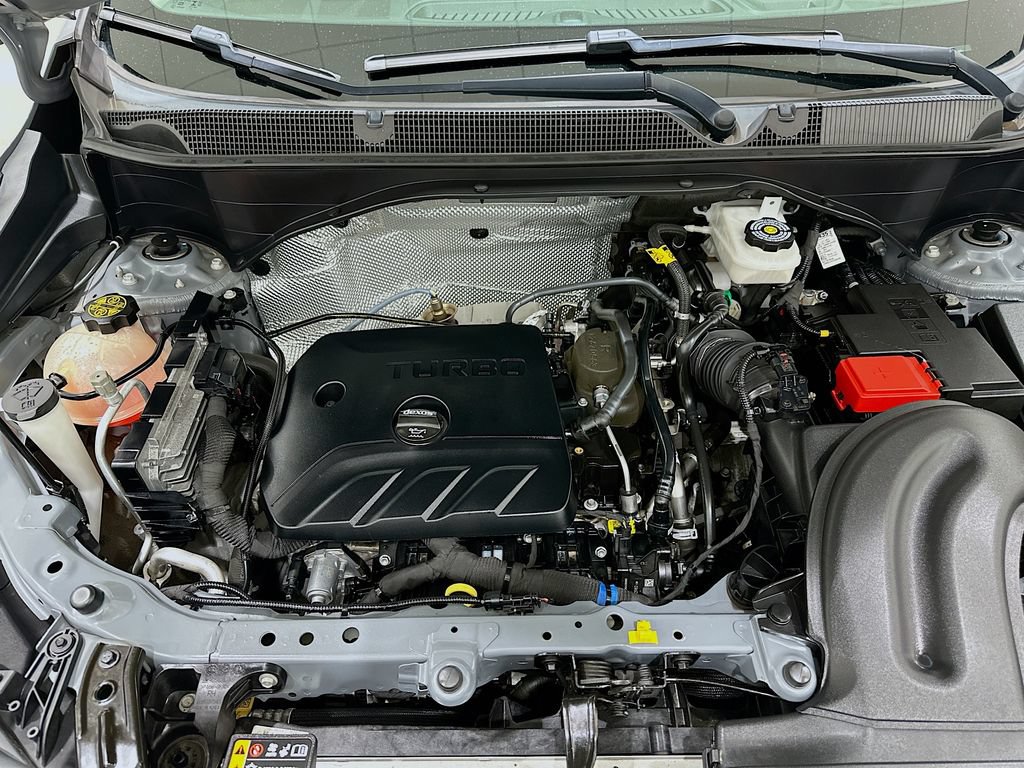 Used 2022 Buick Encore GX Essence FWD image 32
