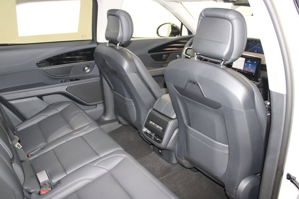 New 2026 Lincoln Nautilus Premier w/ Equipment Group 102A image 32
