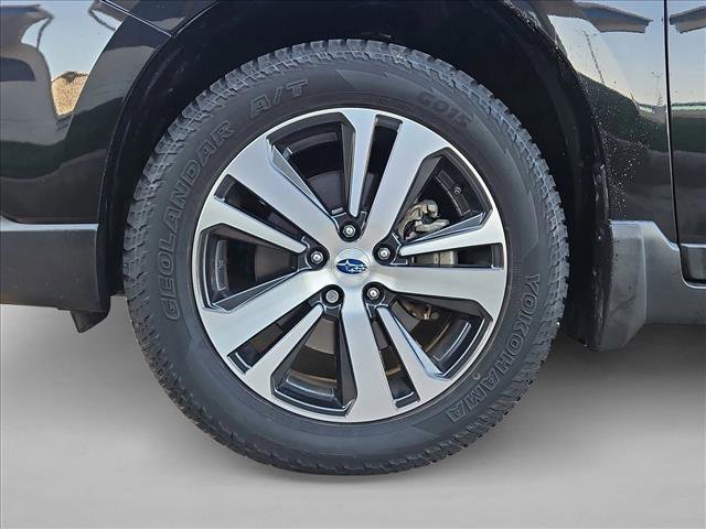 Used 2018 Subaru Outback 3.6R Limited AWD/4WD image 25