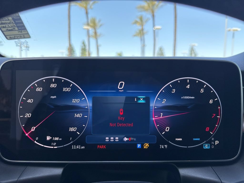 Used 2025 Mercedes-Benz GLC 300 image 16