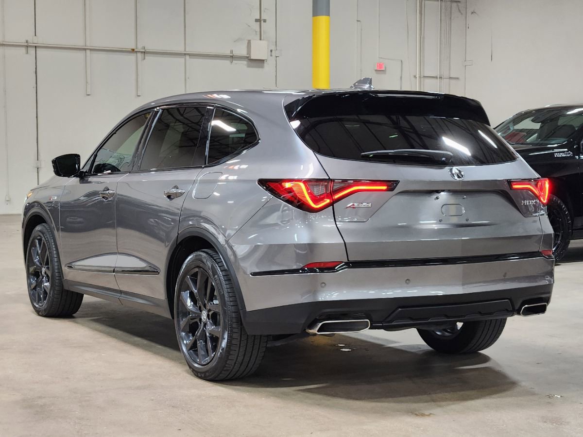 Used 2022 Acura MDX A-Spec image 11