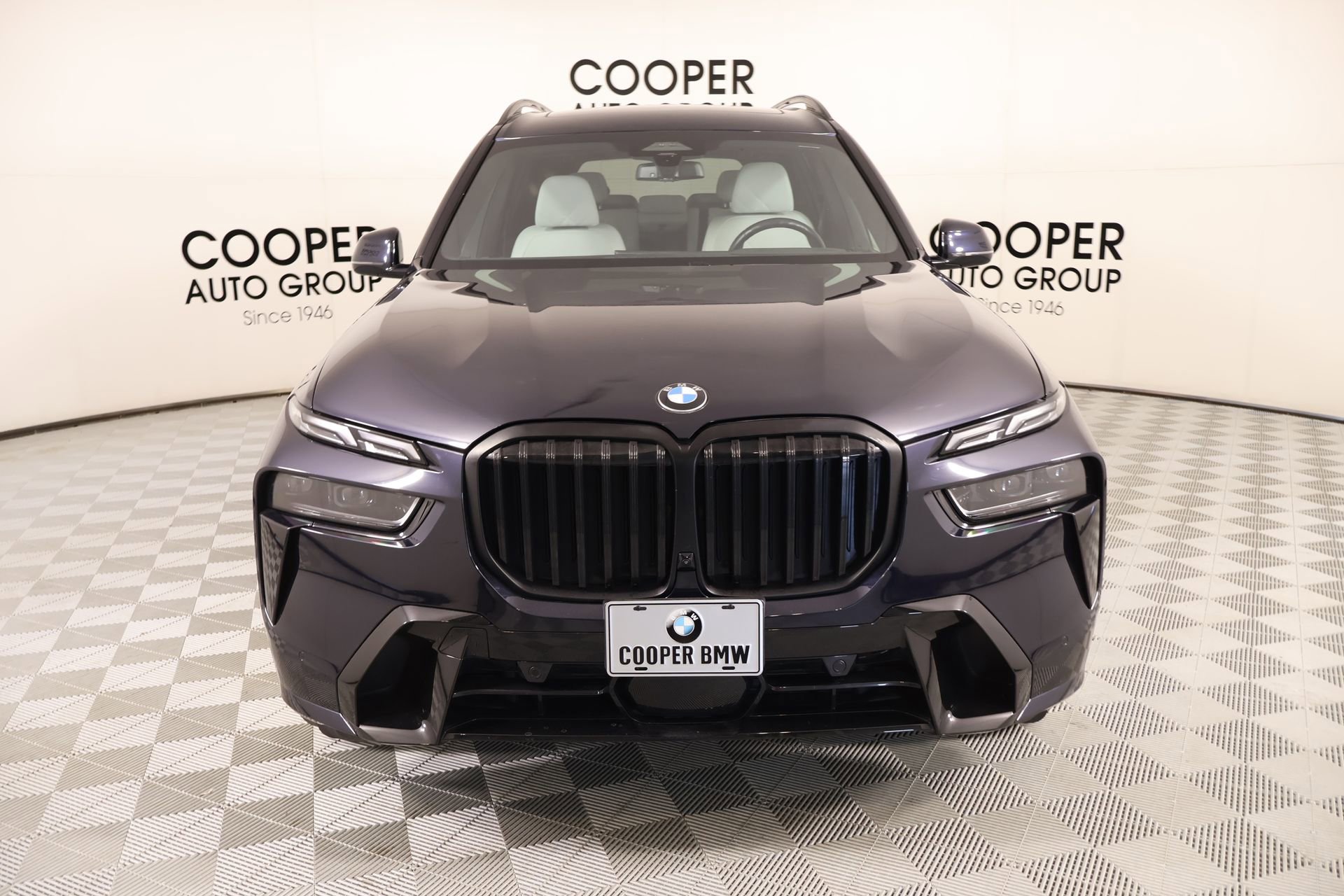 Used 2025 BMW X7 xDrive40i image 9