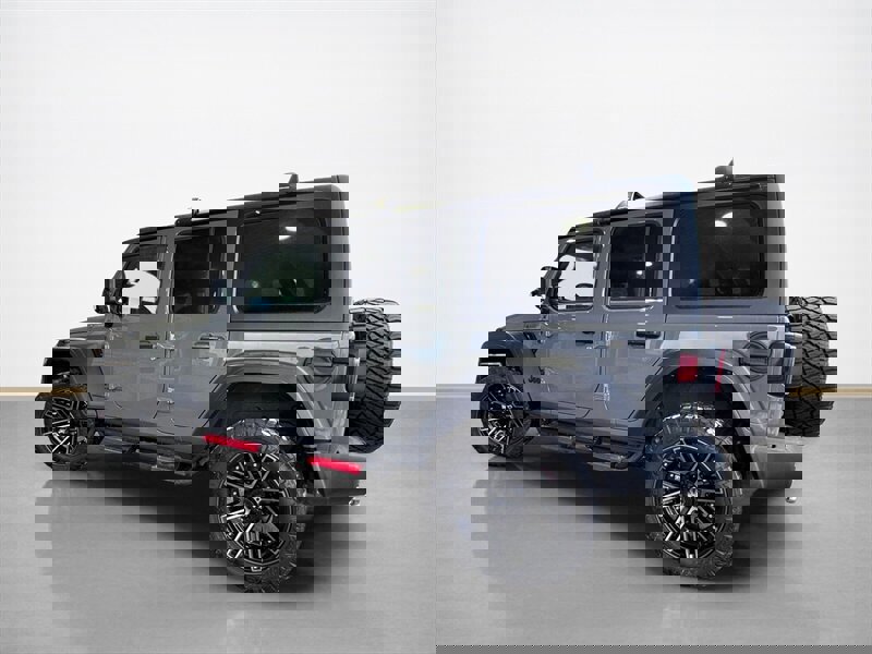 Used 2023 Jeep Wrangler Sport image 7