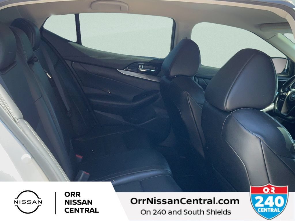 Used 2021 Nissan Maxima 3.5 SV w/ Floor Mat Group FWD image 12