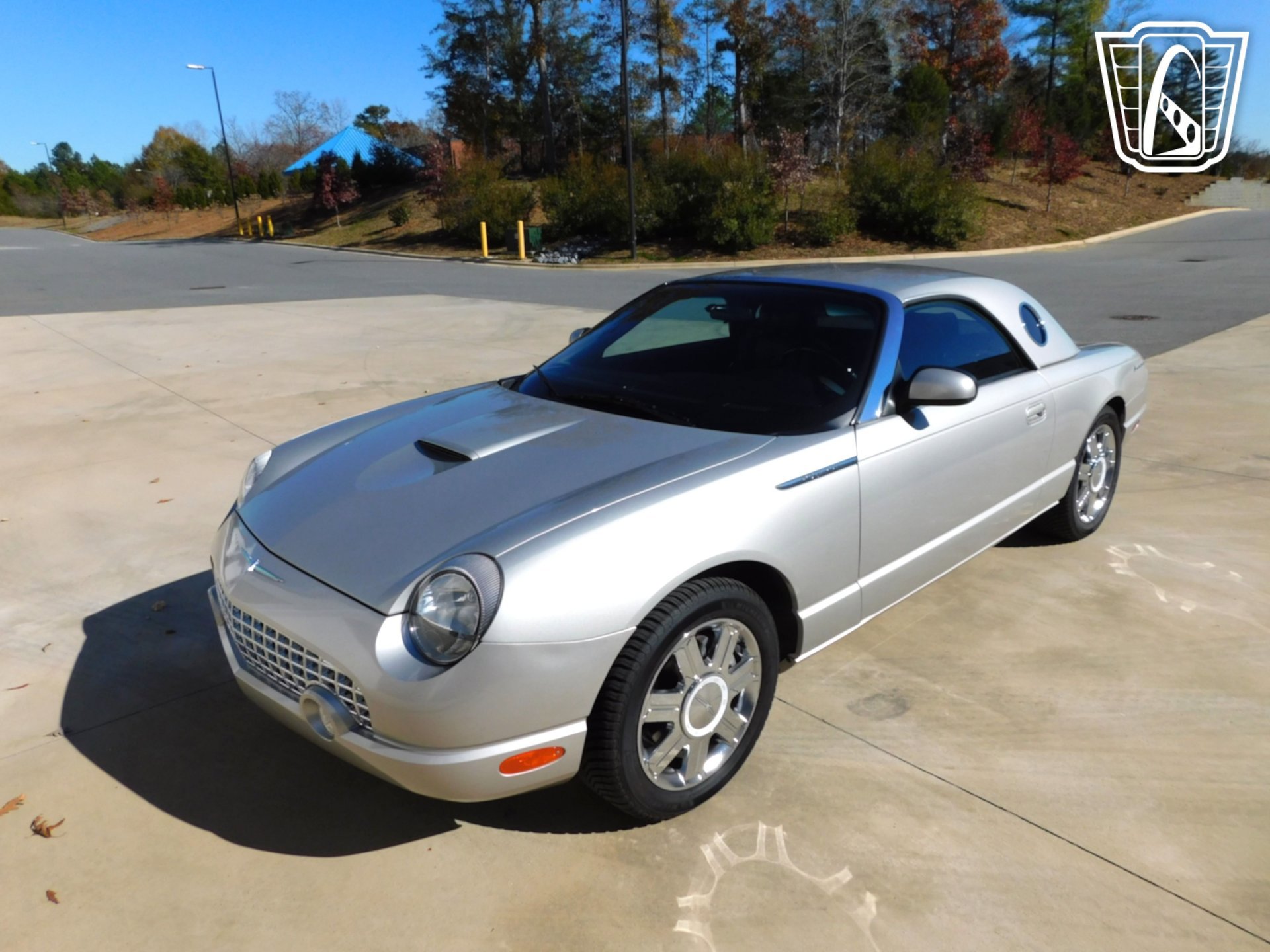 Used 2005 Ford Thunderbird image 8