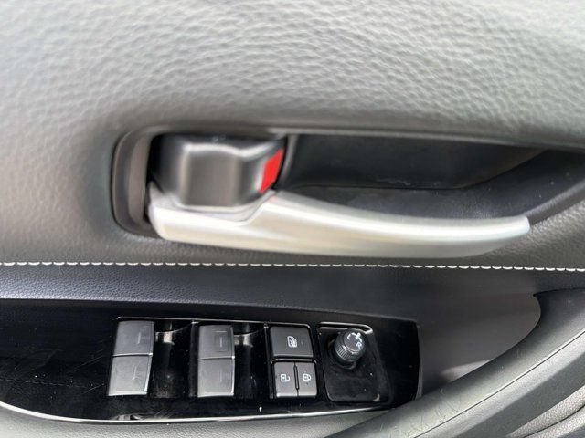 Certified 2024 Toyota Corolla SE w/ SE Package FWD image 8