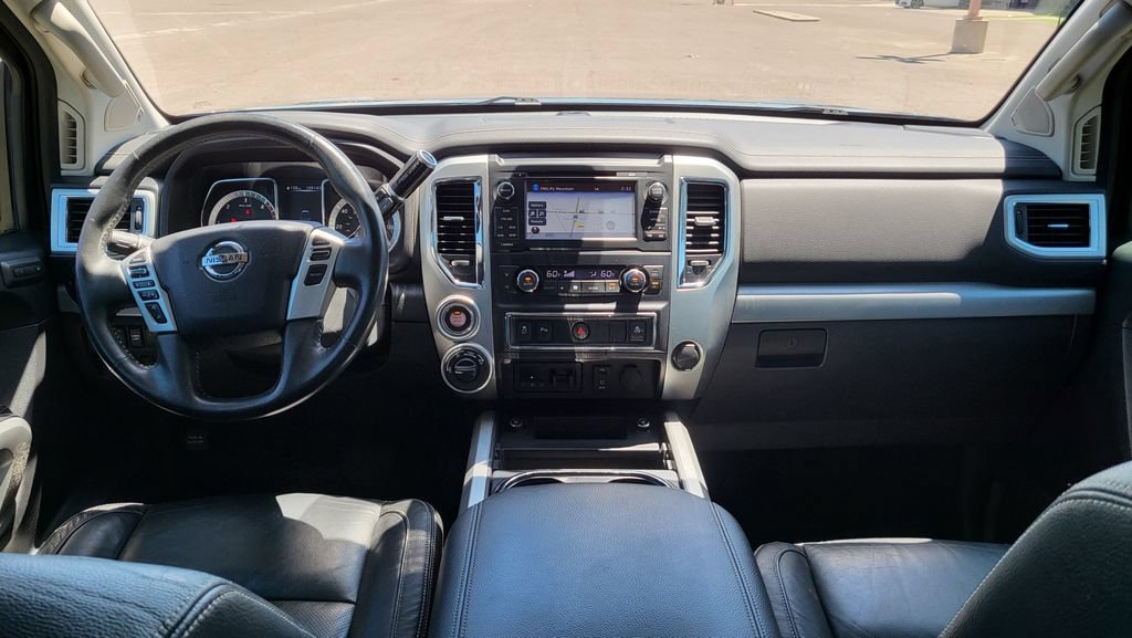 Used 2016 Nissan Titan SV AWD/4WD image 28