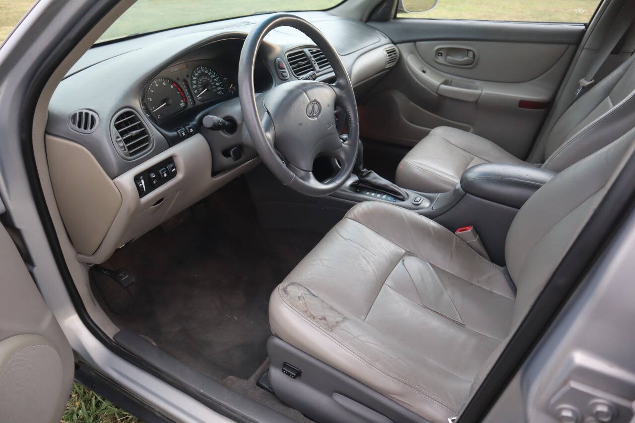 Used 1998 Oldsmobile Intrigue GL FWD image 24